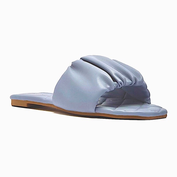 Vici open toe ruched slip on flat sandals. Quilted footbed, NEW in box Sz 8.5/9 - Picture 2 of 15